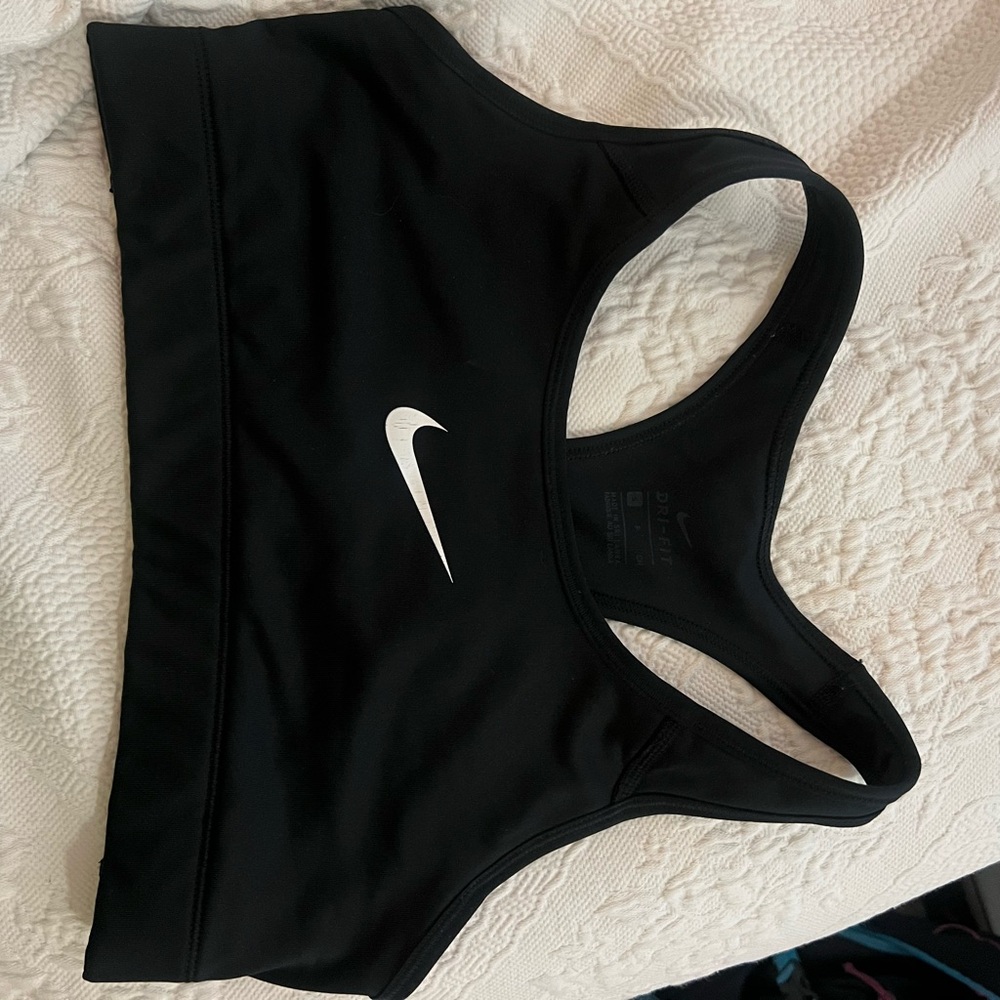 Nike Black Sports Bra for Ultimate Comfort and Support